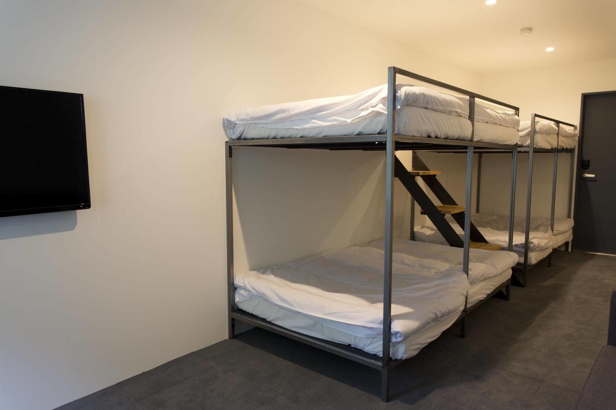 Piece Hostel Sanjo Kyoto Exterior photo