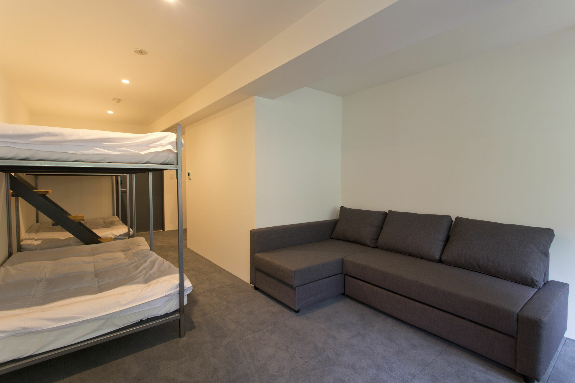 Piece Hostel Sanjo Kyoto Exterior photo